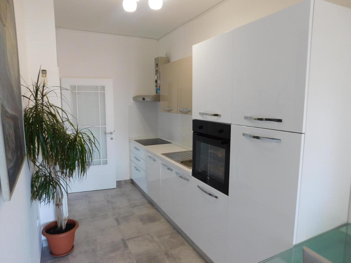 Great View Comfortable Apartment Whit Free Parking Split Luaran gambar